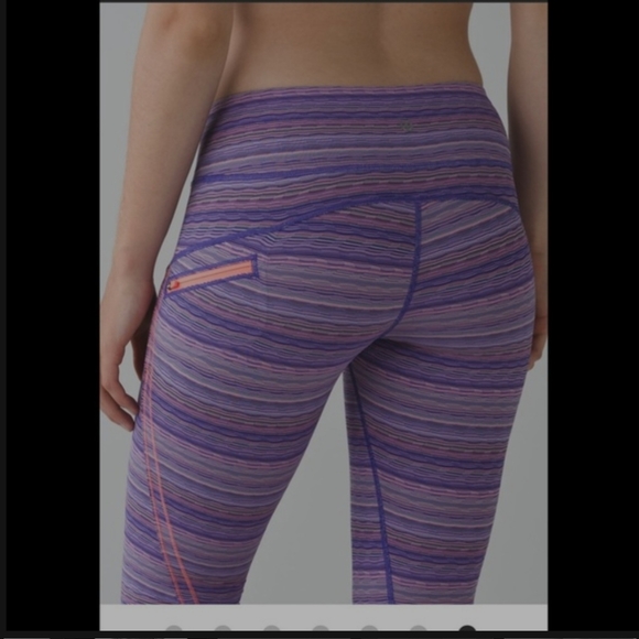 Lululemon Run: Top Speed Crop | Space Dye Twist Iris Flower Pink Shell  size 6 - Picture 7 of 7